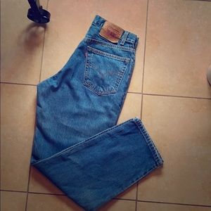 Vintage women’s Levi’s straight leg 32 x 30